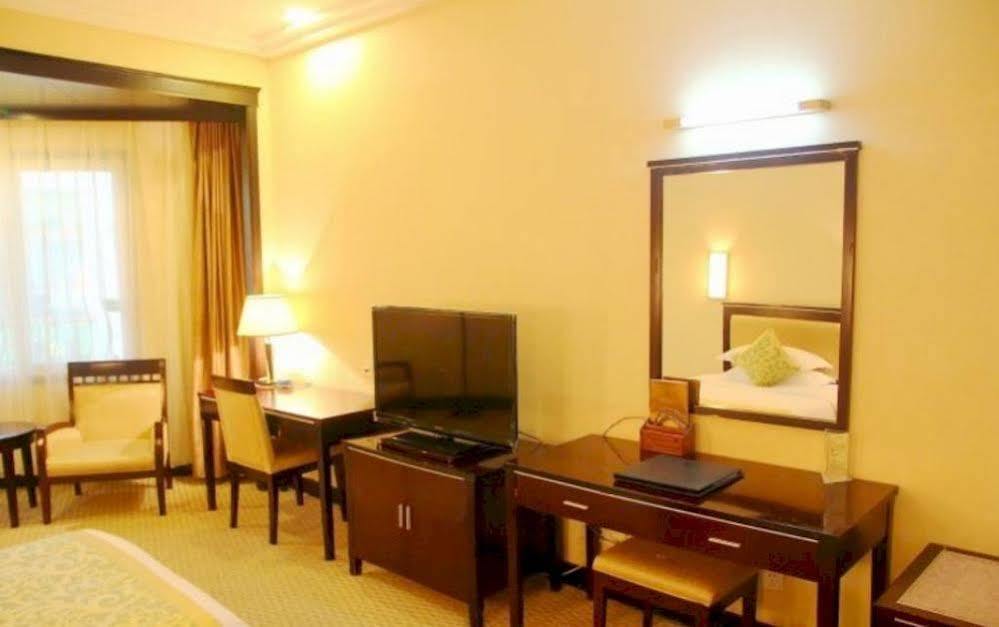 Jiangyin Lifeisland Hotel Extérieur photo